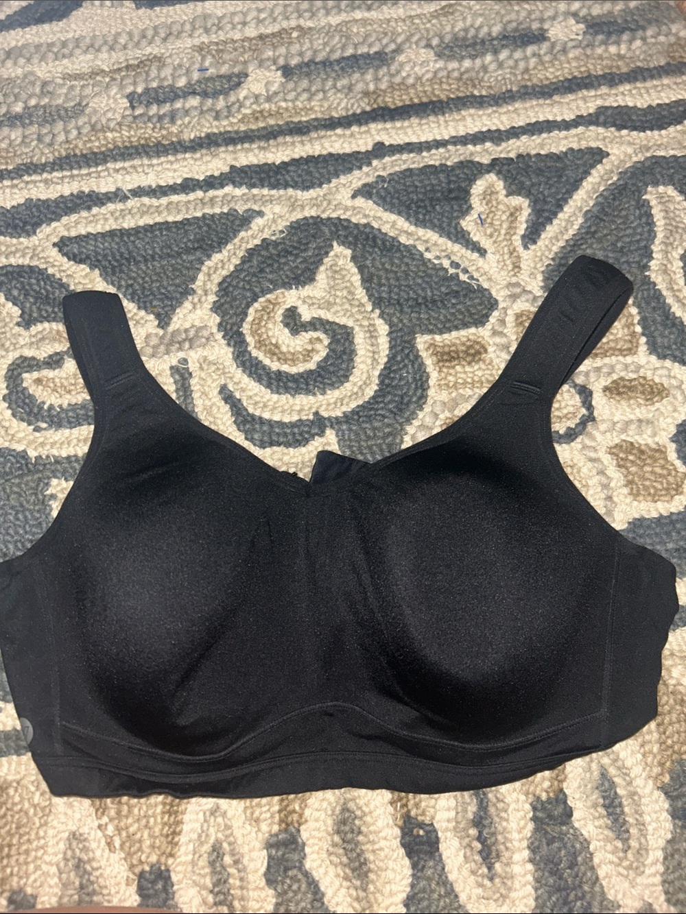 Livi Active Black Sports Bra